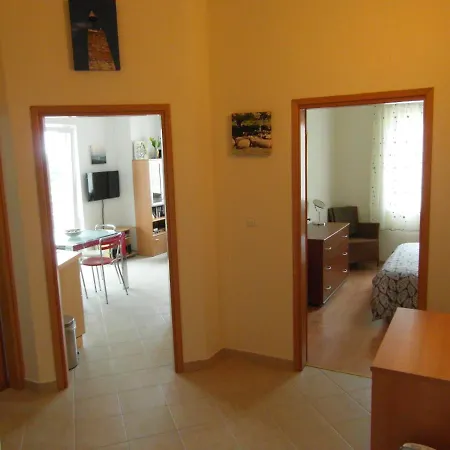 Bentley - Sea-view - 2 Bedroom