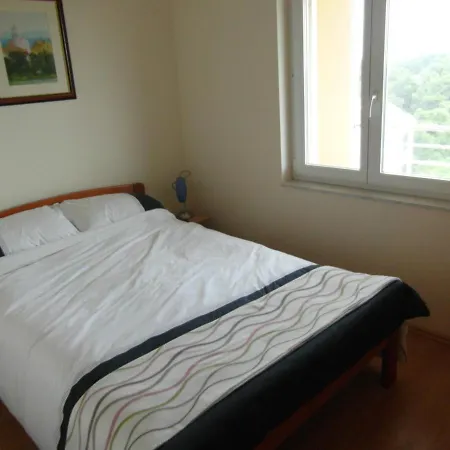 Bentley - Sea-view - 2 Bedroom Apartment