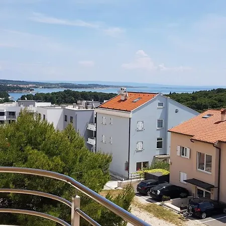 Bentley - Sea-view - 2 Bedroom * Premantura